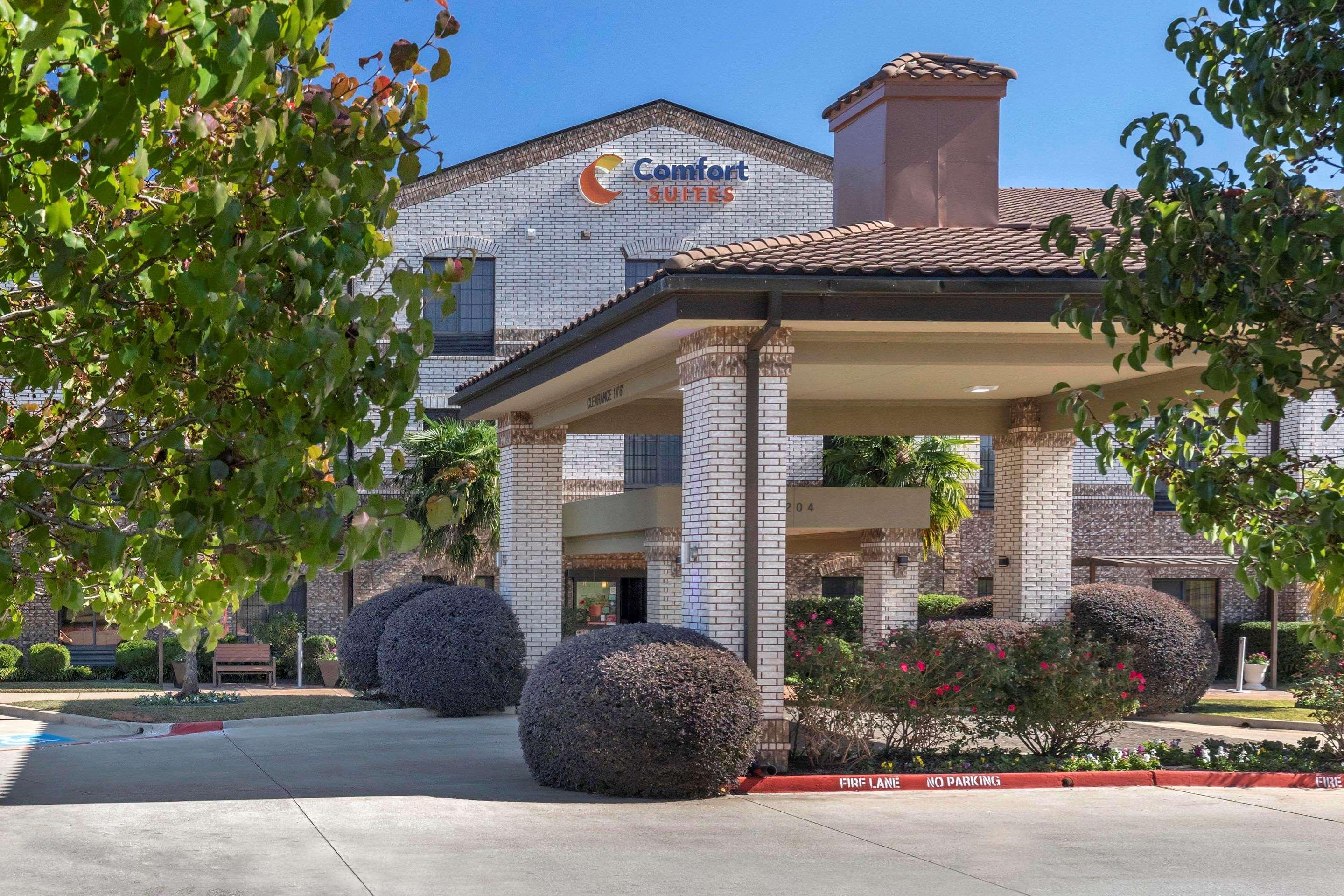 Comfort Suites Marshall Exterior photo